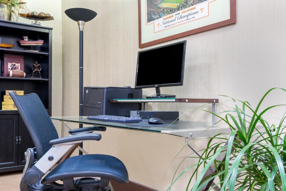 Days Inn by Wyndham Knoxville East Main image